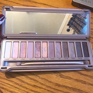 Urban decay naked 3 eyeshadow palette